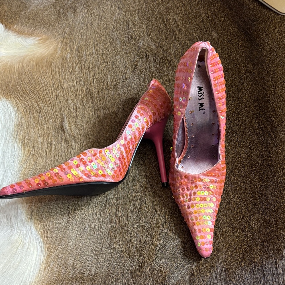 Vintage y2k Miss Me Pink and Gold Sequin Heels
